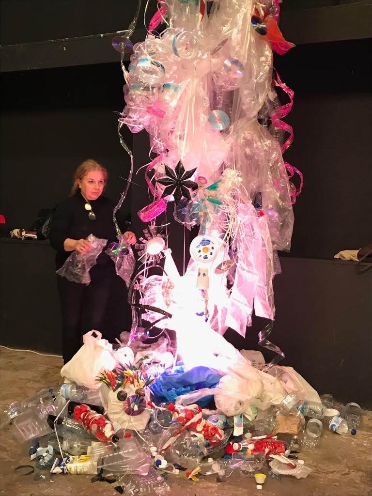 Árbol de 7m con PACMA